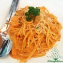Spaghetti Salmon Pink Sauce
📍 Sometime's Cafe & Bristo
📆 Date: 13/6/14
💸 Price: 50% from 225 ฿ 
#herepaolicious Rates: 🐽🐽🐽