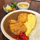Tonkotsu Curry Rice With Omellette