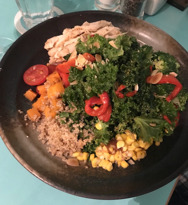Awesome Superfood Bowl + Chicken Breast