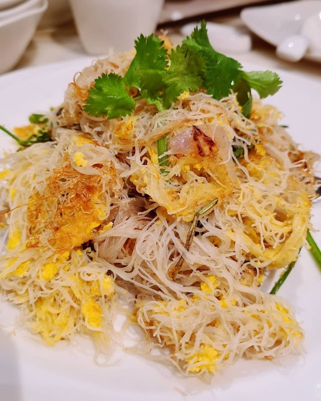 Pan-Fried Oysters coated with Bee Hoon S$16.90