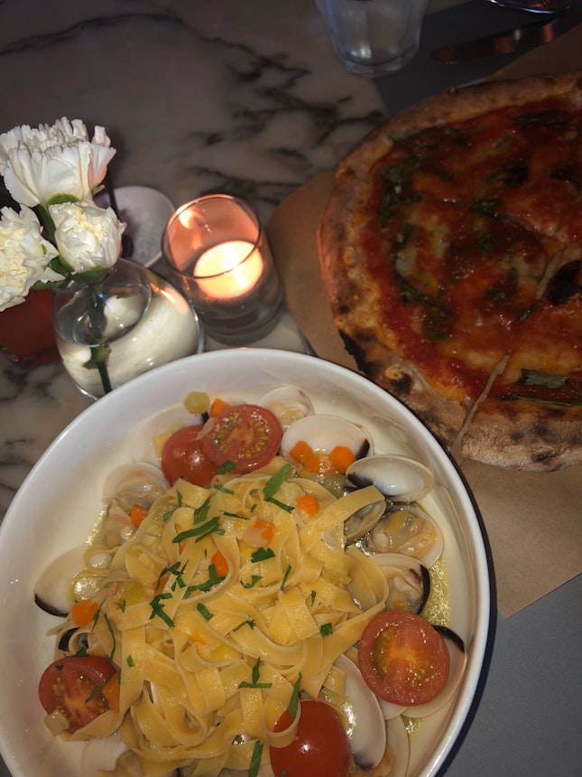 margharita pizza and seafood pasta