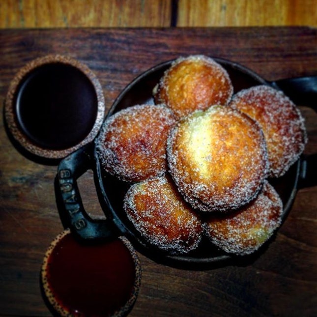 Cream filled doughnuts x cinnamon sugar with chocolate & raspberry sauce :) #sweet #nofilter #burpple #opensnap #whati8today #8dayseat #bali #instasg #instabali #indonesia #onthetable #staub #foodgasm #foodie #foodpics #foodporn #foodstagram #dessert #potatohead #balieats