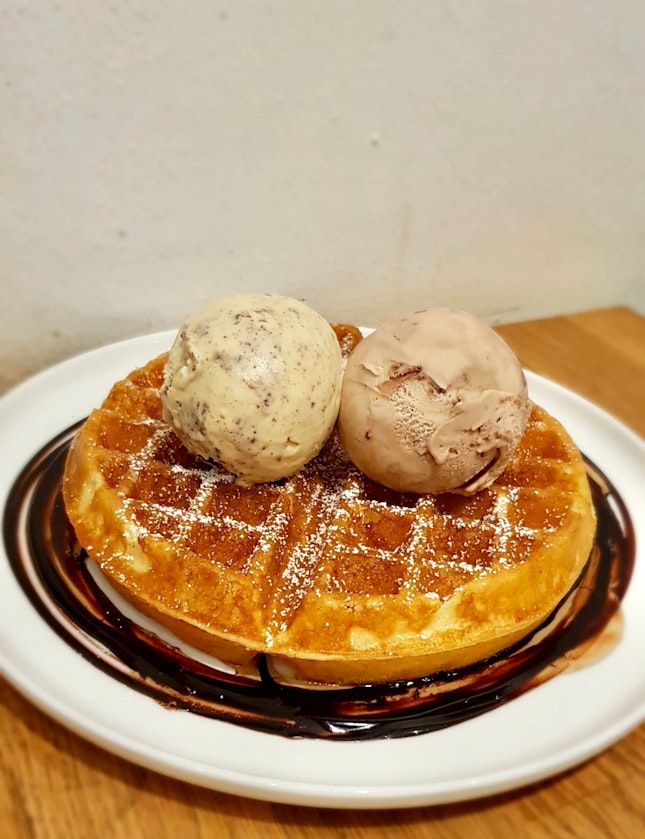 Double Scoop Ice Cream With Plain Waffles ($8 + $6)