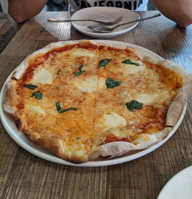 Margherita Pizza 🍕 and Carbonara Pasta 🍝