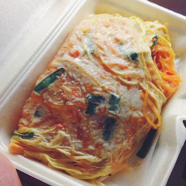 The famous omelette wrapped pad thai from #ThipSamai in Bangkok.