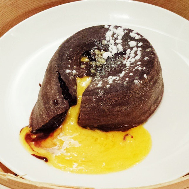 Chocolate lava cake from #fiveanddime.