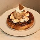 s’mores waffle