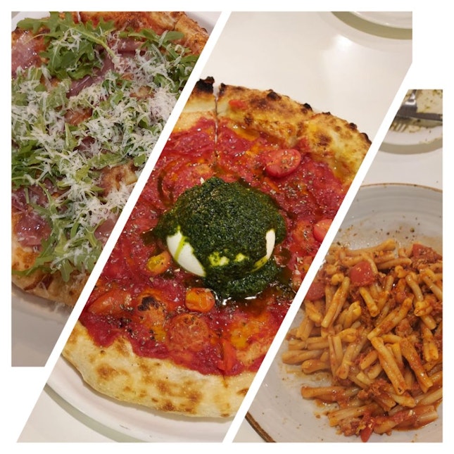 Great place for pizza and pasta cravings! 