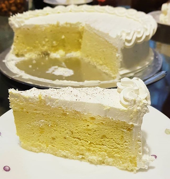 Durian cake (S-$52) from Jane's Cake Station.