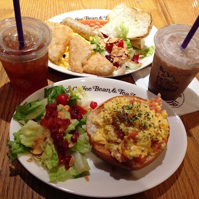 Both meals cost us $25 only, with a change in the drink to iced tea and an iced mocha.