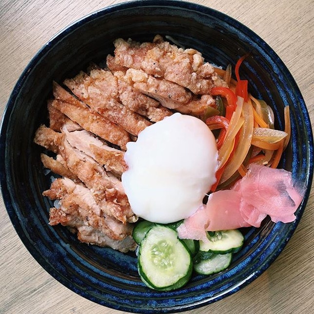The Early Fatback: Populus 'Chicken Rice' Donburi from Populus - Japanese rice, fried chicken cutlet, ginger and spring onion salsa, furikake, nanban vegetables, pink ginger, sweet lightly pickled cucumber, onsen egg.