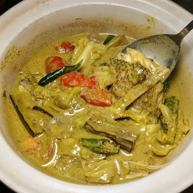 Green Curry Fish Head "Thai Style" from Famous Treasure (@famoustreasure).
