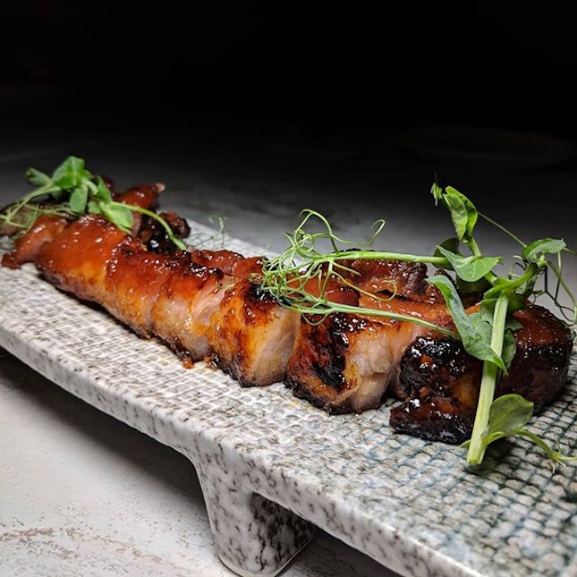Char Siew Kurobuta Pork Belly from Mimi (@mimirestaurantsg), a new mod-Chinese restaurant on the second storey of multi-concept lifestyle space The Riverhouse along Clarke Quay (@theriverhousesg).