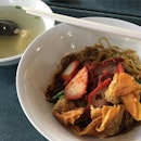 A comforting bowl of wanton mee for dinner 
#wantonmee #sgfood #hawkerfood #comfortfood #burpplesg #burpple #funan #cityhall