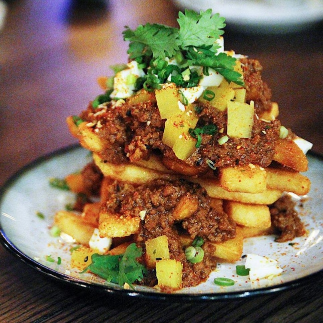 Taiwanese-inspired 'Lor Bak' Canadian Poutine Fries