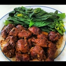 Grilled paprika black pepper beef shin with steamed kale