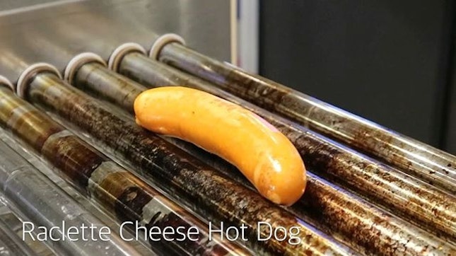 Raclette cheese hotdog, YAY or NAY?