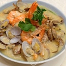 Braised Rice Vermicelli with Seafood