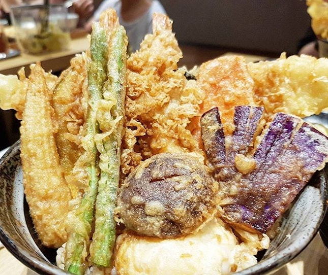 Tempura Don Dinner With The Wife 😊

#tempura #dinner #dinnertime #foodporn #food #foodie #foodsg #thegrowingbelly #peanutloti #burpple #burpplesg #foodstagram #sgig #foodie #instafood #whati8today #instafoodsg #8dayseat #sg #delicious#foodpic #foodpics #japanesefood #ilovejapan