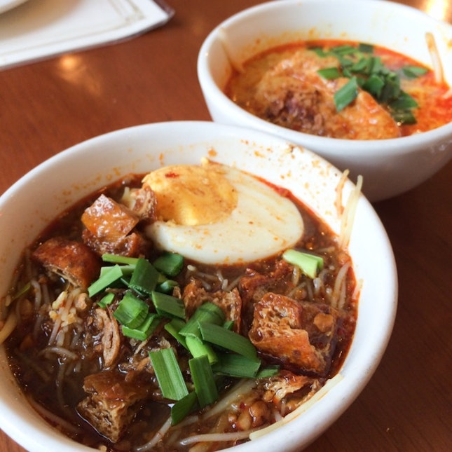 Mee Siam and Laksa