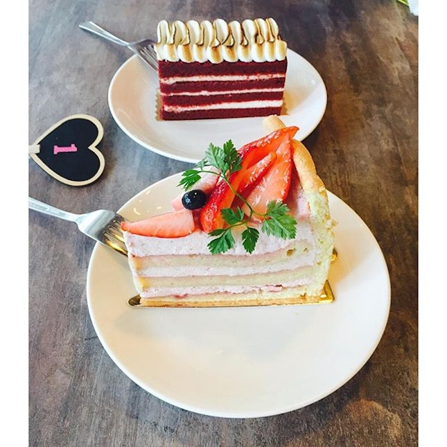 Just eat~ 😍😍😍 strawberry cake 🍰