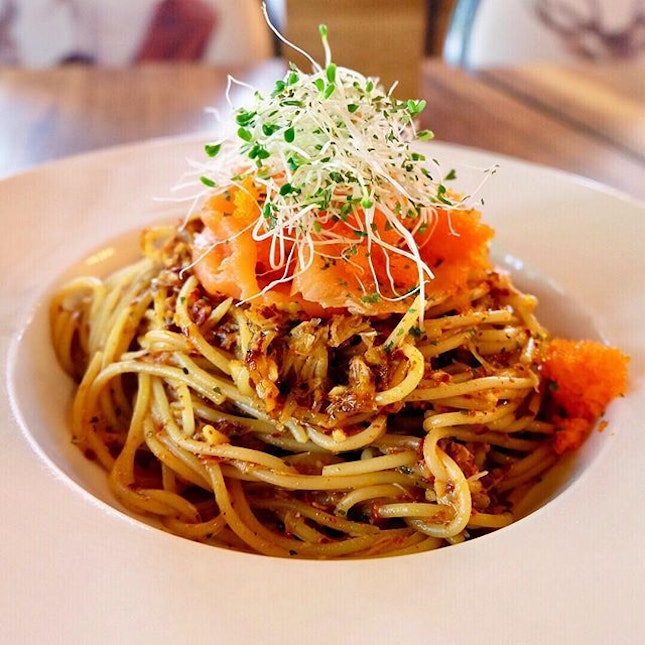 @platform1904
I ordered the Crab Meat Aglio Olio ($17) which consists of crab meat, smoked salmon, flying fish roe.