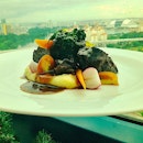 Having wine beef cheeks at 600 feet above ground is truly a soaring experience.