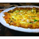 One fantabulous Korean spring onion seafood pancake.