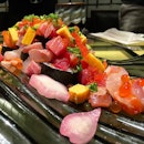 One of the prettiest sushi and sashimi platters to come across my table, and colourful fresh too!