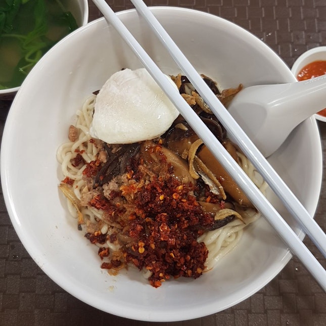 dry chilli ban mee ($5)