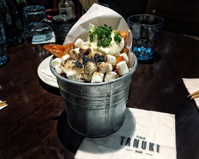 Sweet dreams are made of - Toasted Marshmellow and Sweet Potato Fries 😍  #tanukiraw #foodiegram #burpple #snapseed #afterlight #vscofood #vscocam #vscodaily #cafehopping #burrata #foodporn #foodexplorer #foodpics #pictureoftheday #sgig #sgigfoodies #iphonology #explore #셀스타그램 #셀카 #감성 #먹스타그램 #먹방