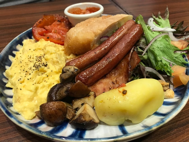 Breakfast @ Hachi Bakery Cafe, 1 mont kiara