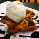 #IceCream #Waffle
Treat myself for my birthday😊
#burpple