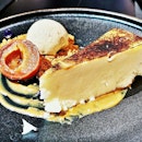 Burnt Cheesecake (SGD $20) @ 6ixty 7even Restaurant & Bar.