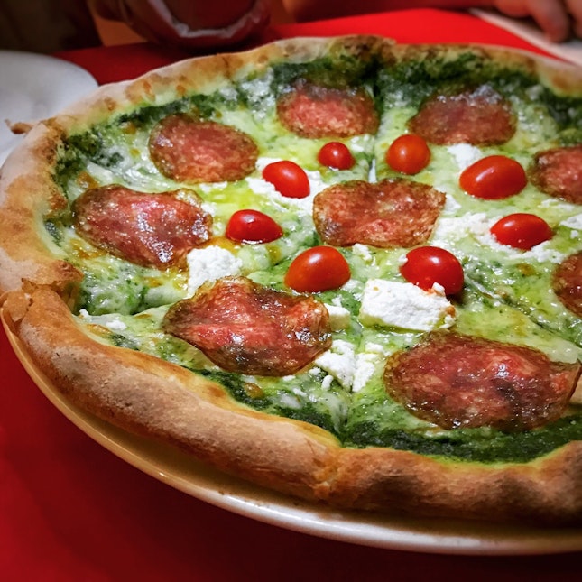 Pizza con Rucola Pesto • S$22++