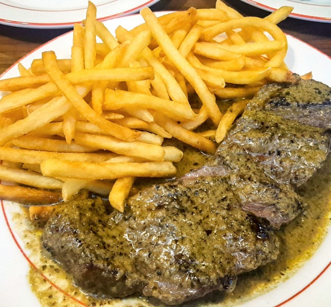 L'Entrecôte Steak & Fries ($34.90)