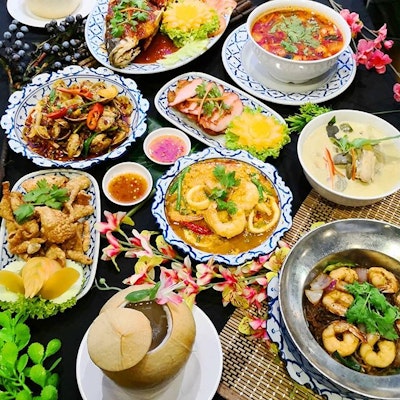 Soi Thai Kitchen Jcube Burpple 19 Reviews Jurong East Singapore