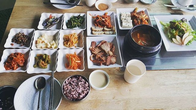 Side dishes can turn out to be main course too #jungsik #traditionalkoreanmeal #burpple #burpplekl