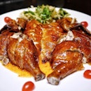 Blue Ginger Crispy Chicken @lanting_sg is available both in their Chinese New Year and Ala Carte Menu.