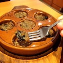 Oven-grilled escargots 