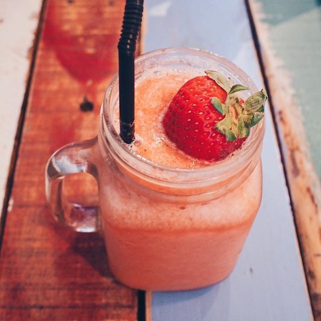 Strawberry sweets 💕🍓 #burpple #dessertgram #sweettooth #vscosg #sgfood