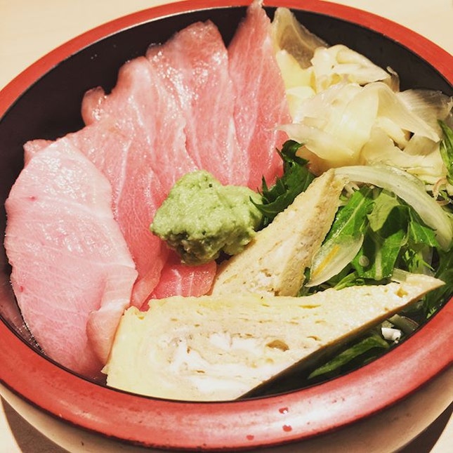 Late but yummy dinner of #ootoro meshi and #haruyasai #tempuramoriawase #sgfoodie #whati8today #burpple