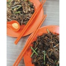 FRIED BEE HOON & FRIED KWAY TEOW (3.00 each)
Not the healthiest, but definitely one of the tastiest.