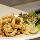 [KL] Sneak peek foodievstheworld exclusive: Up the calamari game with tempura battered squid with roasted garlic sauce at Okonomi, Publika.