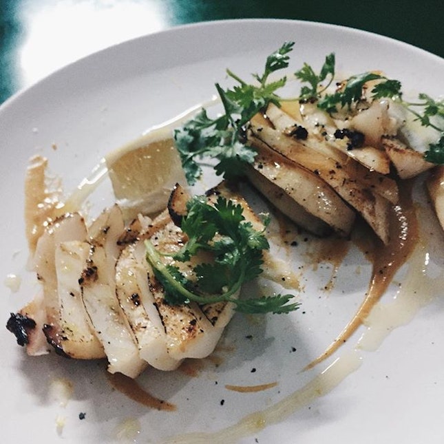 Grilled squid with lemon and olive oil.