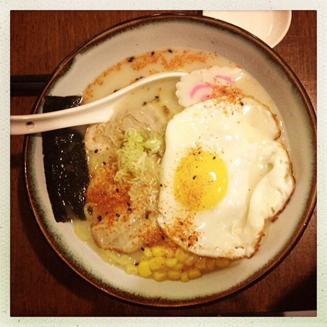 #ramen #japanese #tongkatsu #yum #instafood #asian #foodporn 🍜
