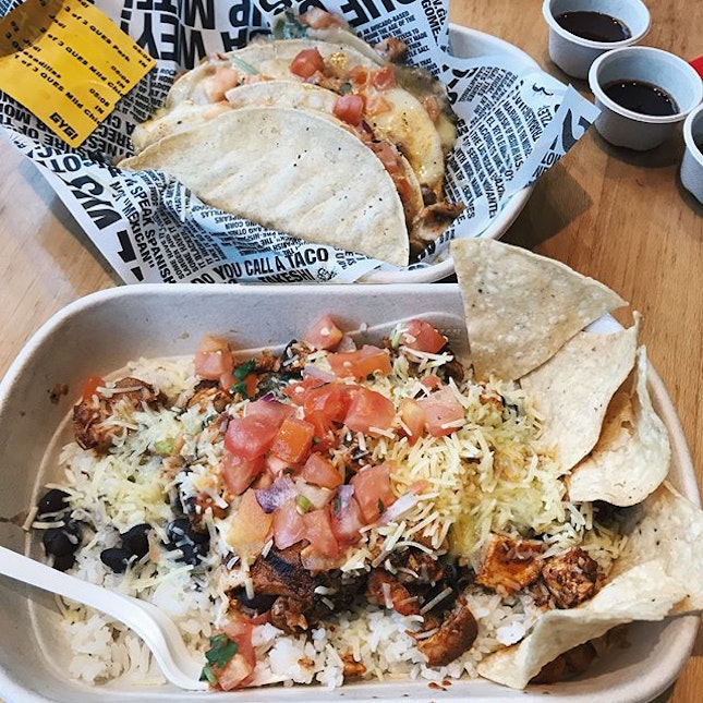 spicy chicken burrito bowl + two mild chicken and a pulled pork quesadillas ~~~ personally preferred the quesadillas bc i loved the melted jack cheese that tied all the ingredients tgt.