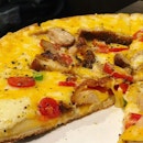 Chicken Cordon Bleu Pizza ($16.90) | Chicken, ham and a thick layer of cheese.