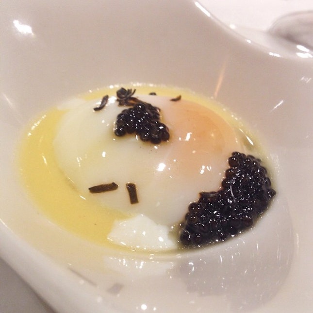 New 3-minute meal prep idea: soft boiled egg and caviar for breakfast mmmm!