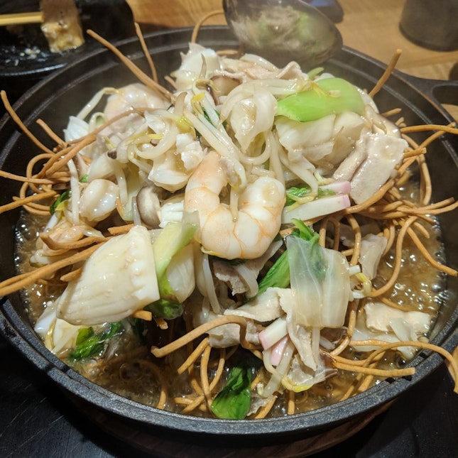 Deep Fried Soba with Sizzling Spicy Sauce [$18]